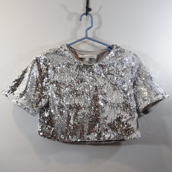 LOVERS + FRIENDS Size XS Silver Sequin Crop Top Short Sleeve Metallic Club Party - Picture 1 of 4